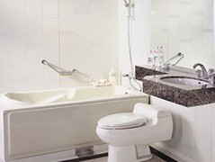 “黑白色打造复古韵味浴缸