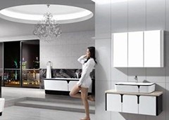 “创意龙头设计 坚硬的螳螂惊现卫浴间